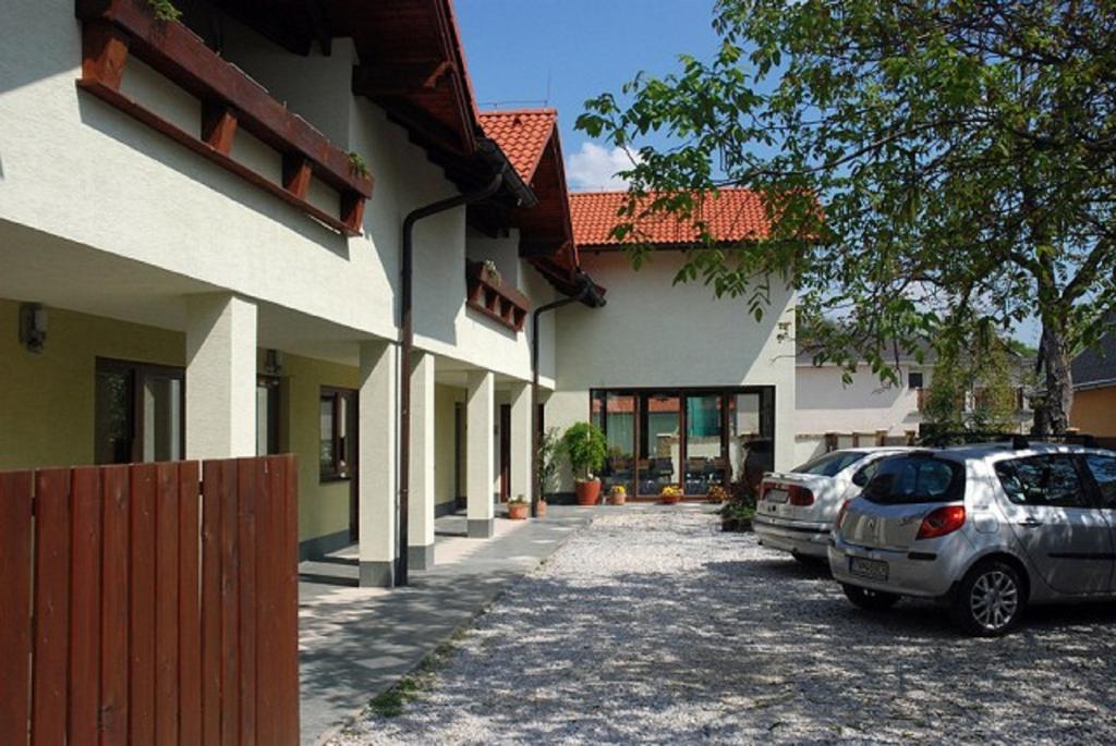 Penzion Jople Podhajska Exterior photo